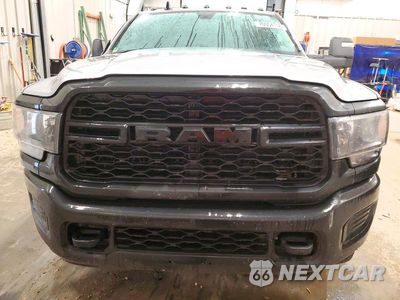Piąte zdjęcie samochodu w środku: 2024 RAM 3500 TRADESMAN VIN:3C63RRGL6RG416142 - miniatura
