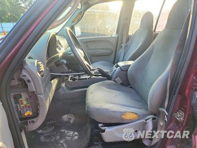 Zdjęcie 7 z 13 samochodu: 2003 JEEP LIBERTY SPORT VIN:1J4GK48K93W622176 - miniatura