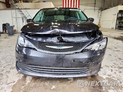 Piąte zdjęcie samochodu w środku: 2017 CHRYSLER PACIFICA TOURING VIN:2C4RC1DG8HR758925 - miniatura