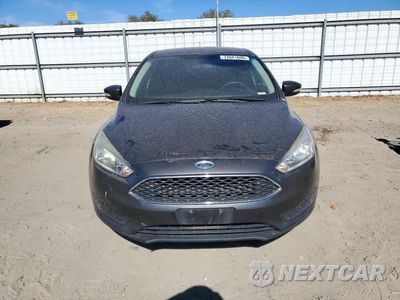 Piąte zdjęcie samochodu w środku: 2016 FORD FOCUS SE VIN:1FADP3F27GL263169 - miniatura