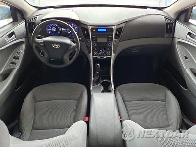 Zdjęcie 8 z 12 samochodu: 2013 HYUNDAI SONATA GLS VIN:5NPEB4AC2DH674370 - miniatura