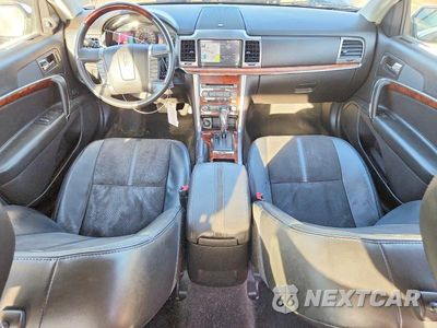 Zdjęcie 8 z 12 samochodu: 2011 LINCOLN MKZ HYBRID VIN:3LNDL2L33BR600035 - miniatura