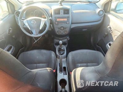 Zdjęcie 8 z 13 samochodu: 2017 NISSAN VERSA 1.6 S VIN:3N1CN7AP3HL816236 - miniatura