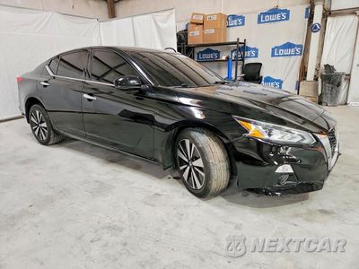 Czwarte zdjęcie samochodu z boku: 2019 NISSAN ALTIMA SV VIN:1N4BL4DW8KC188005 - miniatura