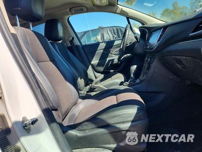 Zdjęcie 7 z 14 samochodu: 2020 BUICK ENCORE PREFERRED VIN:KL4CJASB9LB044046 - miniatura