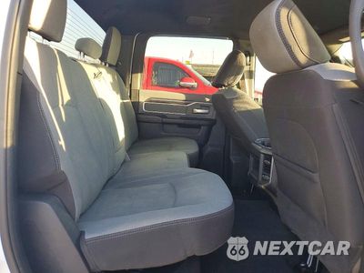 Zdjęcie 10 z 12 samochodu: 2022 RAM 3500 BIG HORN/LONE STAR VIN:3C63R3HL9NG260295 - miniatura