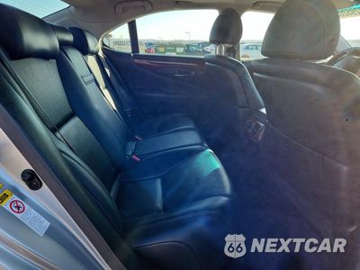 Zdjęcie 10 z 12 samochodu: 2010 LEXUS LS 460 VIN:JTHBL1EFXA5098038 - miniatura