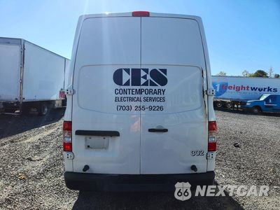 Zdjęcie 6 z 13 samochodu: 2018 NISSAN NV 2500 HD SV VIN:1N6BF0LYXJN808060 - miniatura