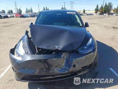 Piąte zdjęcie samochodu w środku: 2024 TESLA MODEL Y VIN:7SAYGDEF7RF059325 - miniatura
