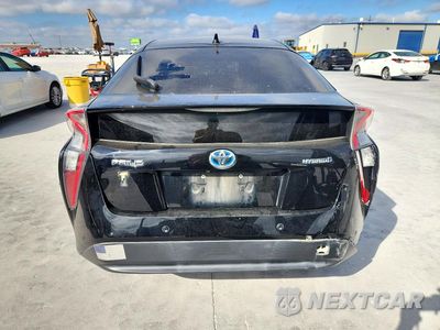 Zdjęcie 6 z 12 samochodu: 2018 TOYOTA PRIUS FOUR VIN:JTDKARFU1J3059000 - miniatura
