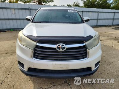 Piąte zdjęcie samochodu w środku: 2016 TOYOTA HIGHLANDER LE VIN:5TDZARFH2GS021218 - miniatura