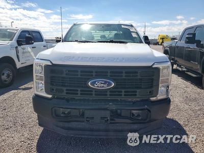 Piąte zdjęcie samochodu w środku: 2023 FORD F350 SUPER DUTY VIN:1FT8X3BT6PEC51187 - miniatura