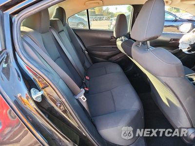 Zdjęcie 10 z 12 samochodu: 2022 TOYOTA COROLLA LE VIN:JTDEPMAEXNJ200498 - miniatura