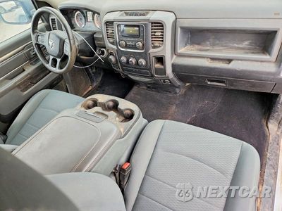 Zdjęcie 8 z 13 samochodu: 2018 RAM 1500 ST VIN:3C6JR7DTXJG219785 - miniatura