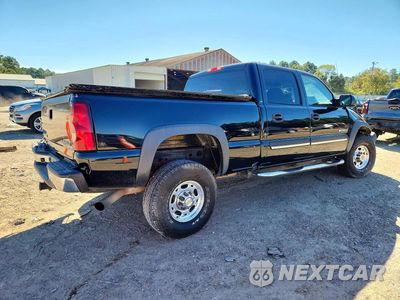 Trzecie zdjęcie samochodu z tyłu: 2004 CHEVROLET SILVERADO C2500 HEAVY DUTY VIN:1GCHC23U84F110575 - miniatura