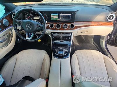 Zdjęcie 8 z 12 samochodu: 2018 MERCEDES-BENZ E 300 4MATIC VIN:WDDZF4KB7JA362842 - miniatura