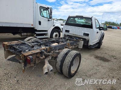 Trzecie zdjęcie samochodu z tyłu: 2019 FORD F550 SUPER DUTY VIN:1FDUF5HT4KDA13482 - miniatura