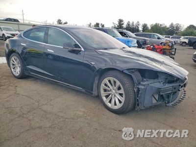 Czwarte zdjęcie samochodu z boku: 2016 TESLA MODEL S VIN:5YJSA1E25GF176611 - miniatura