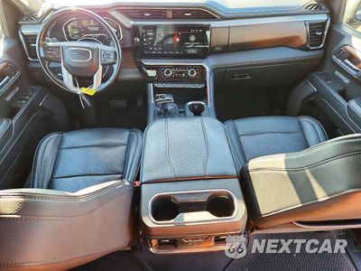Zdjęcie 8 z 12 samochodu: 2023 GMC SIERRA K1500 DENALI VIN:3GTUUGE8XPG305122 - miniatura