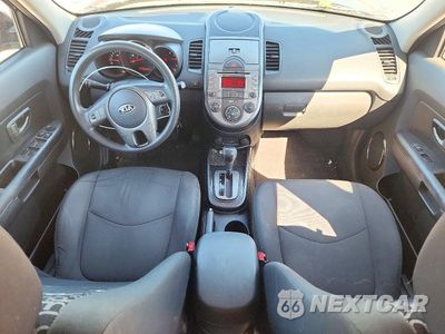 Zdjęcie 8 z 13 samochodu: 2010 KIA SOUL + VIN:KNDJT2A20A7179933 - miniatura