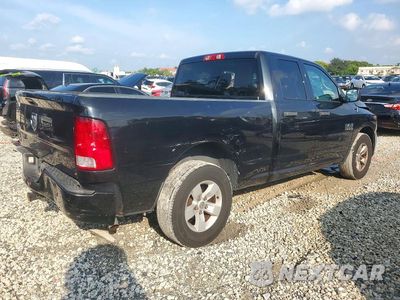 Trzecie zdjęcie samochodu z tyłu: 2018 RAM 1500 ST VIN:1C6RR6FG2JS293997 - miniatura