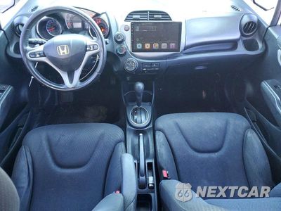 Zdjęcie 8 z 13 samochodu: 2012 HONDA FIT SPORT VIN:JHMGE8H53CC015348 - miniatura