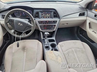 Zdjęcie 8 z 12 samochodu: 2016 HYUNDAI SONATA SE VIN:5NPE24AF2GH332125 - miniatura