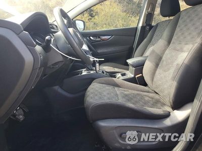 Zdjęcie 7 z 13 samochodu: 2017 NISSAN ROGUE SPORT SV VIN:JN1BJ1CR4HW142658 - miniatura