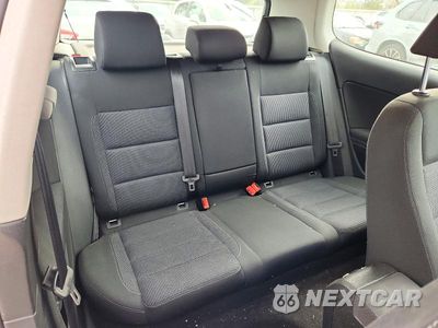 Zdjęcie 10 z 12 samochodu: 2013 VOLKSWAGEN GOLF VIN:WVWBB7AJ8DW130386 - miniatura