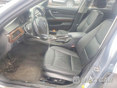 Zdjęcie 7 z 12 samochodu: 2011 BMW 328 XI VIN:WBAPK7C54BF088072 - miniatura