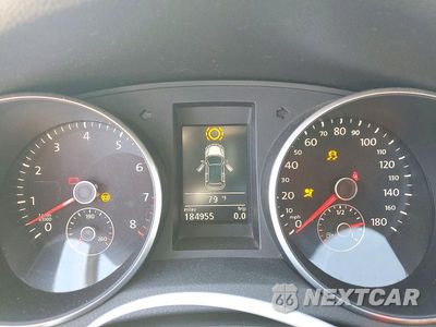 Zdjęcie 9 z 13 samochodu: 2010 VOLKSWAGEN GTI VIN:WVWGD7AJ2AW426841 - miniatura