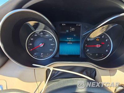 Zdjęcie 9 z 12 samochodu: 2019 MERCEDES-BENZ C 300 VIN:55SWF8DB7KU300561 - miniatura