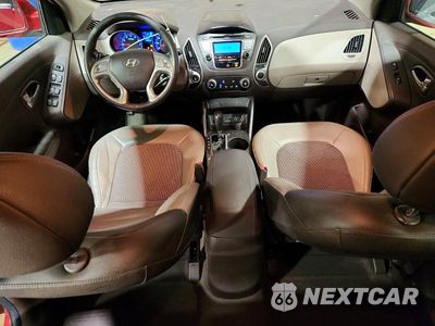 Zdjęcie 8 z 13 samochodu: 2010 HYUNDAI TUCSON GLS VIN:KM8JU3AC5AU073826 - miniatura