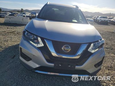 Piąte zdjęcie samochodu w środku: 2019 NISSAN ROGUE SV VIN:KNMAT2MT1KP541791 - miniatura