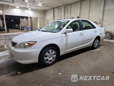 2004 TOYOTA CAMRY LE 4T1BE32K24U294053 - główne zdjęcie licytacji z USA - miniatura
