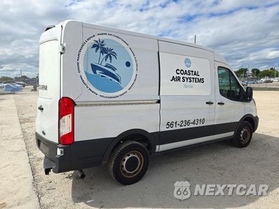 Trzecie zdjęcie samochodu z tyłu: 2023 FORD TRANSIT T-250 VIN:1FTBR1C82PKB22301 - miniatura