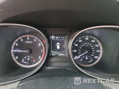 Zdjęcie 9 z 13 samochodu: 2017 HYUNDAI SANTA FE SPORT 2.4L VIN:5NMZUDLB0HH001659 - miniatura