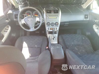 Zdjęcie 8 z 12 samochodu: 2010 TOYOTA COROLLA S VIN:2T1BU4EE8AC416359 - miniatura