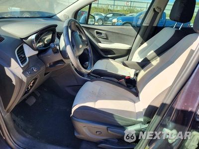 Zdjęcie 7 z 13 samochodu: 2018 CHEVROLET TRAX LS VIN:3GNCJKSB4JL254357 - miniatura