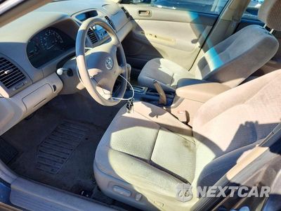 Zdjęcie 7 z 12 samochodu: 2004 TOYOTA CAMRY LE VIN:4T1BE32K34U833151 - miniatura