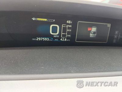 Zdjęcie 9 z 12 samochodu: 2017 TOYOTA PRIUS TWO VIN:JTDKBRFU5H3567297 - miniatura