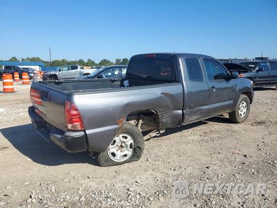 Trzecie zdjęcie samochodu z tyłu: 2015 TOYOTA TACOMA BASE VIN:5TFTX4CN9FX068269 - miniatura