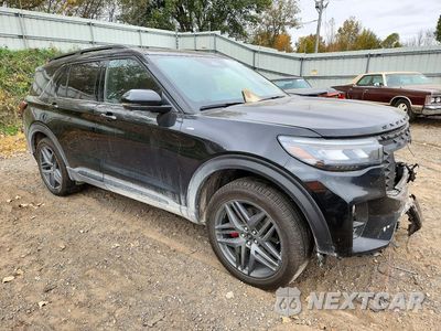 Czwarte zdjęcie samochodu z boku: 2026 FORD EXPLORER ST-LINE VIN:1FMUK8KH9TGB57658 - miniatura