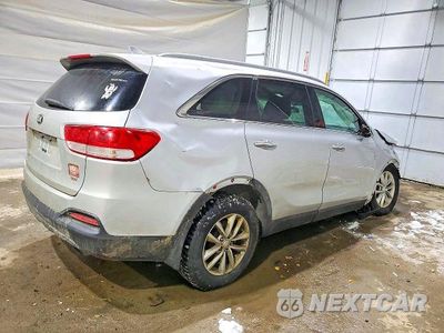 Trzecie zdjęcie samochodu z tyłu: 2016 KIA SORENTO LX VIN:5XYPGDA33GG028311 - miniatura