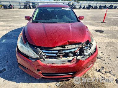 Piąte zdjęcie samochodu w środku: 2017 NISSAN ALTIMA 2.5 S VIN:1N4AL3AP4HC250463 - miniatura