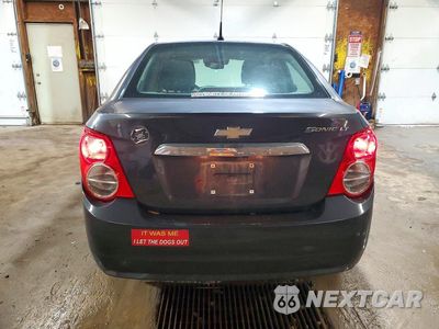 Zdjęcie 6 z 12 samochodu: 2014 CHEVROLET SONIC LT VIN:1G1JC5SH3E4129158 - miniatura