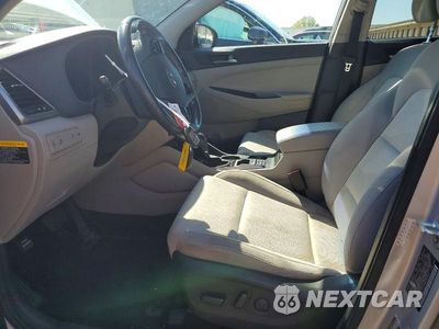 Zdjęcie 7 z 13 samochodu: 2016 HYUNDAI TUCSON SPORT VIN:KM8J3CA26GU095529 - miniatura