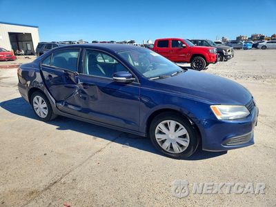 Czwarte zdjęcie samochodu z boku: 2014 VOLKSWAGEN JETTA SE VIN:3VWD17AJ8EM369284 - miniatura