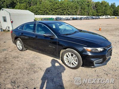 Czwarte zdjęcie samochodu z boku: 2017 CHEVROLET MALIBU LT VIN:1G1ZE5STXHF145819 - miniatura