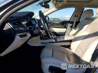 Zdjęcie 7 z 12 samochodu: 2014 BMW 740 I VIN:WBAYA6C53ED144486 - miniatura
